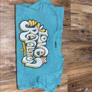 🦋 3 for 25 🦋 Graphic tee [Revolution]